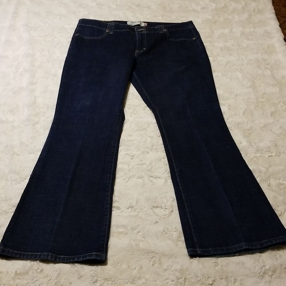 Levi's Women's Jeans Size 16 Bootcut Dark Wash 525 Denim